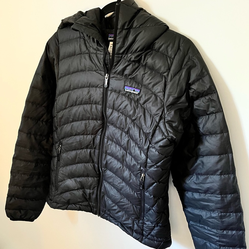 Patagonia size xsmall hooded down puffer